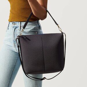 Perfect Condition: Rothy's The Mini Zip Bucket in Ink and Ivory
